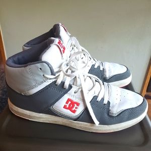 DC Mens Gym Shoes Sneakers size 7.5